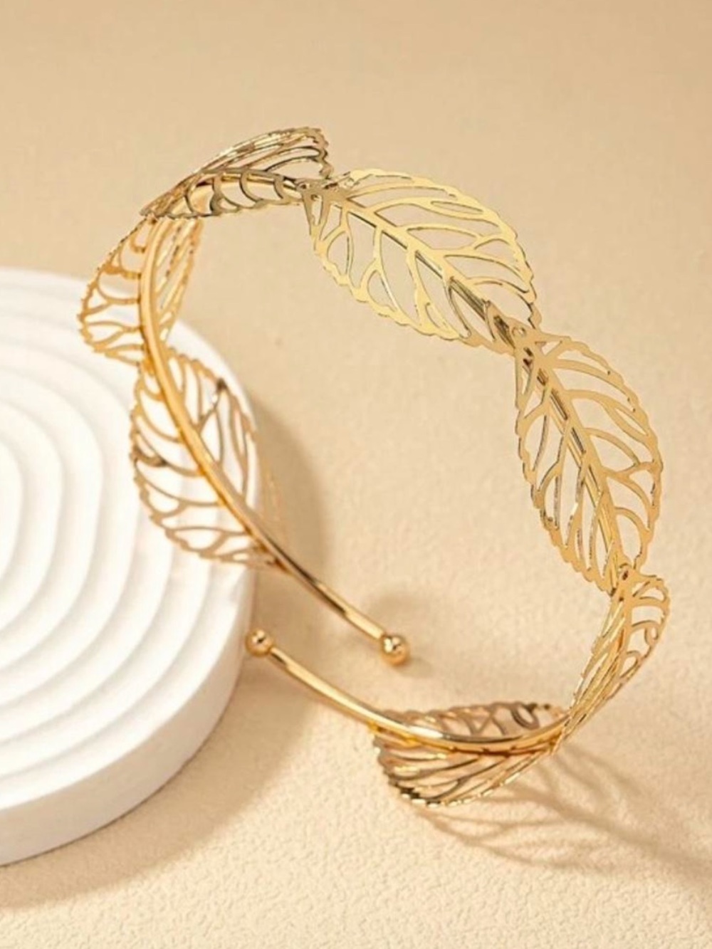 Gold Leaf Arm Cuff - Elegant Women’s Jewelry - Picture 2 of 4